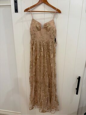 Jump floor- length Dress with Gold Floral Embroidery